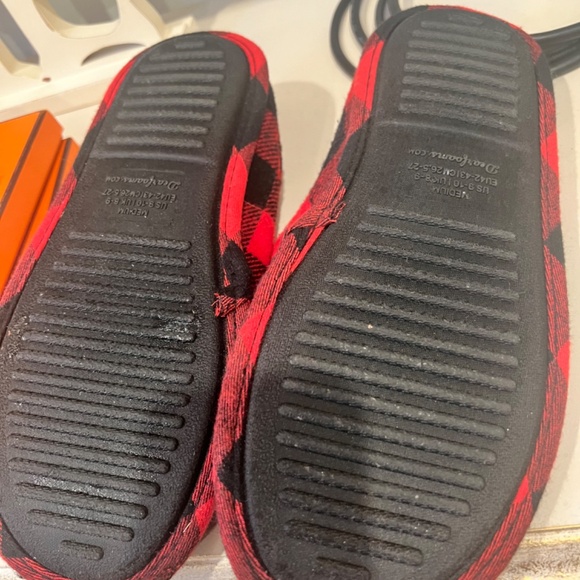 Mama Bear & Papa Bear Slippers by Dearform TWO PAIRS!!! - Picture 5 of 6